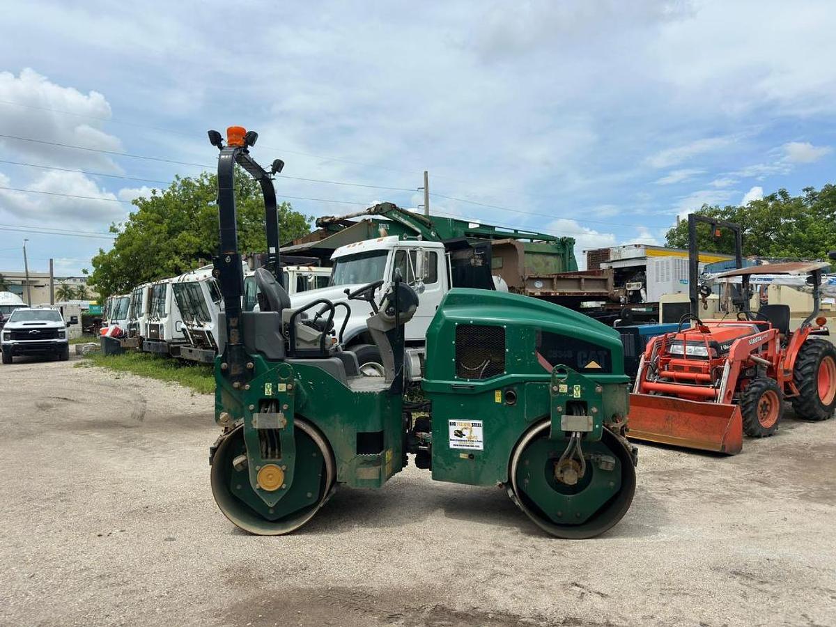 Used 2017 CATERPILLAR CB34B