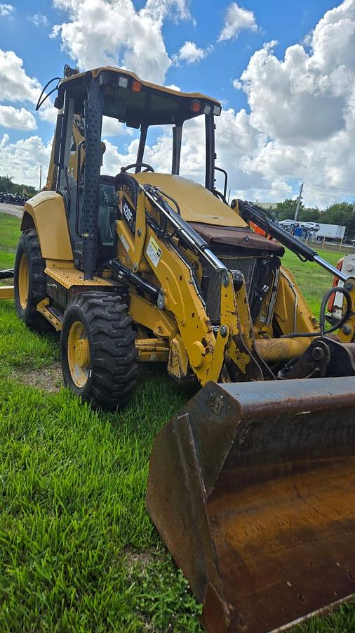 Used 2018 CATERPILLAR 420F2-IT BACKHOE LOADER
