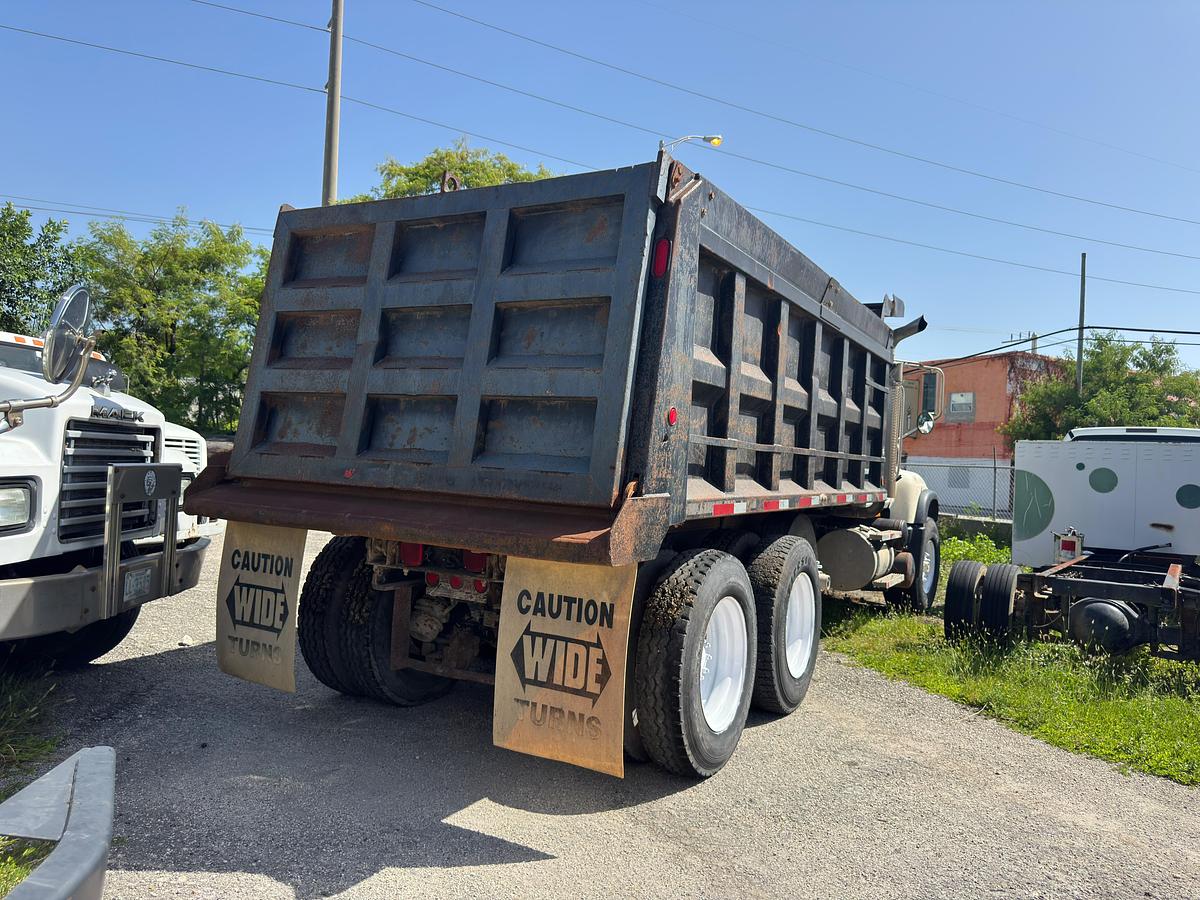 Used 2004 MACK CV713 GRANITE DUMP TRUCKS