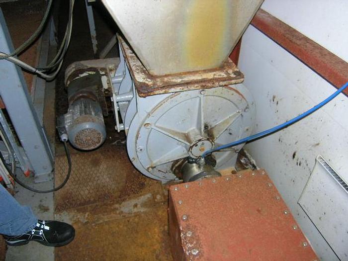 Used FINSAM – plate ice machine plant. Model VIP 18B UAV.