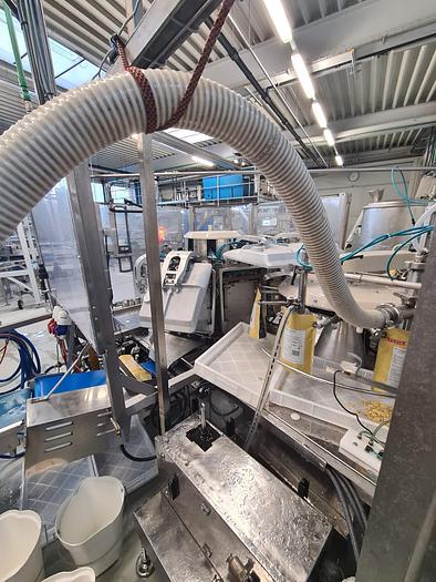 Gebraucht Abfüll - Linie für stückige Produkte in vorgefertigte Beutel