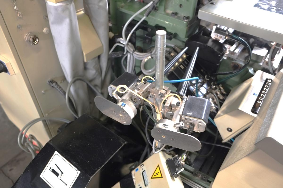 Gebruikt 2001 PICANOL OMNIplus-4-P-190