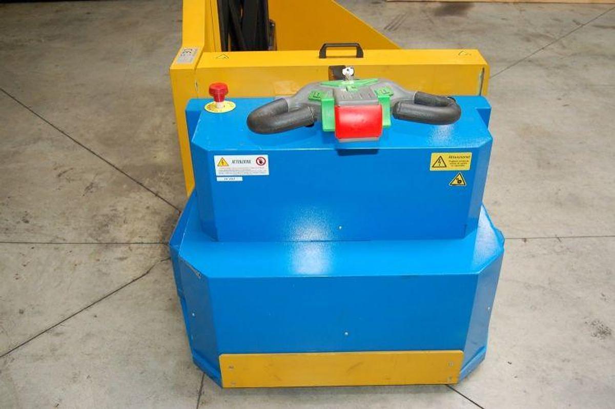 Gebruikt 2011 GIOVANELLI SEMOV. ELETTRON. TPT