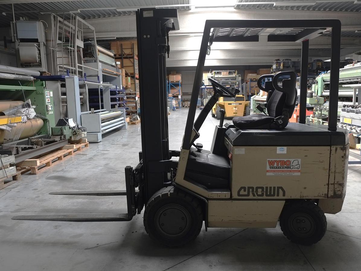 Gebruikt 1996 CROWN 2.5FPTT-4775