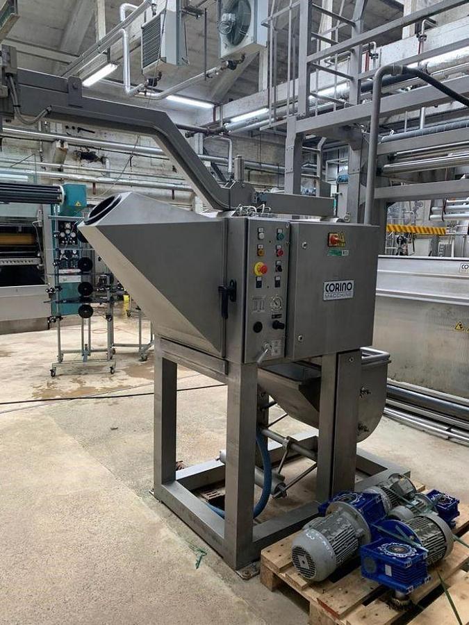 Used 2004 CORINO APRICORDA