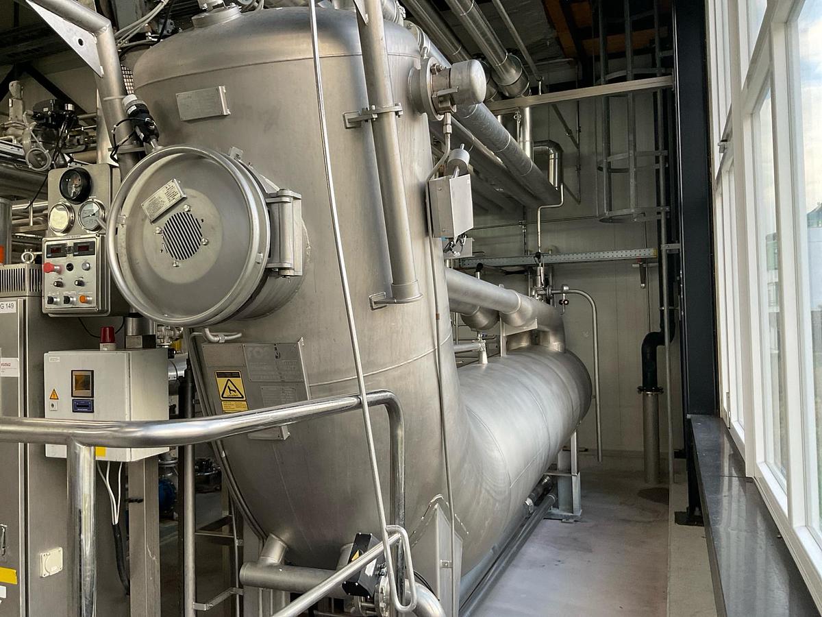 Used 2014 Fong’s ECO-8-D1T single l-shape full stainless steel tubular HT fabric dyeing installation