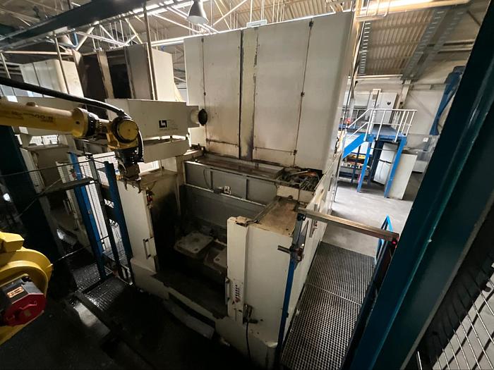 Used 2009 HELLER MCT 10 CNC Machining Center