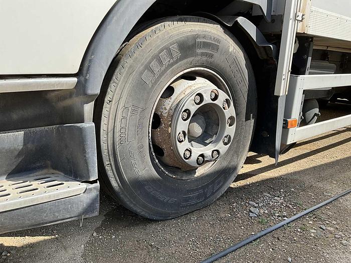 Used 2018 VOLVO FM9 truck for sale