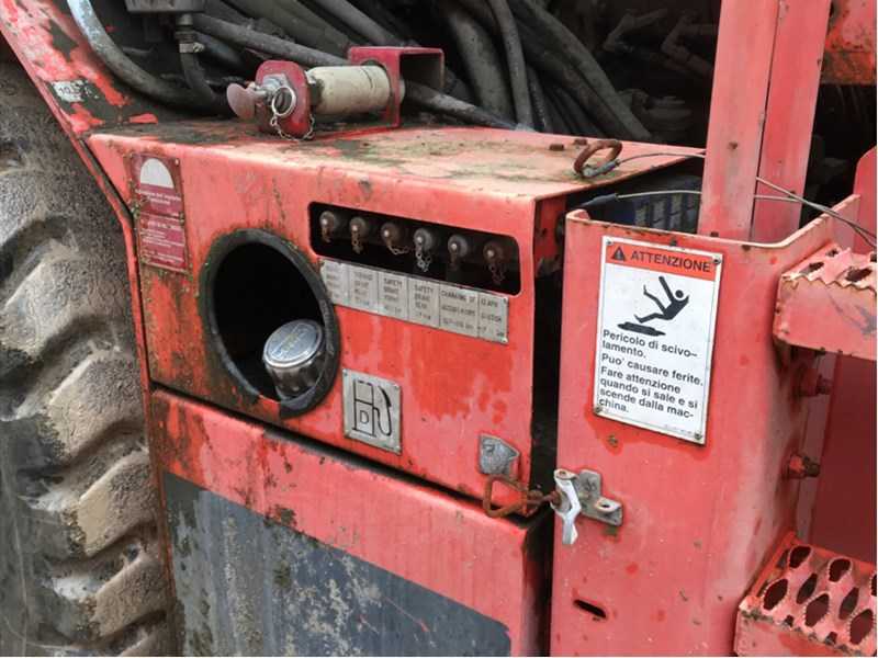 Used 2010 SANDVIK DT1130-SC tunnel jumbo drill rig