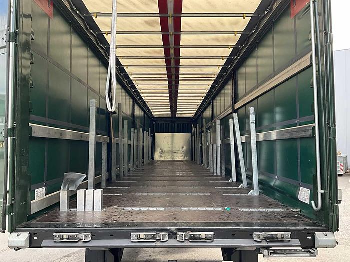 Used 2018 KRONE SD 27 Semi-Trailer