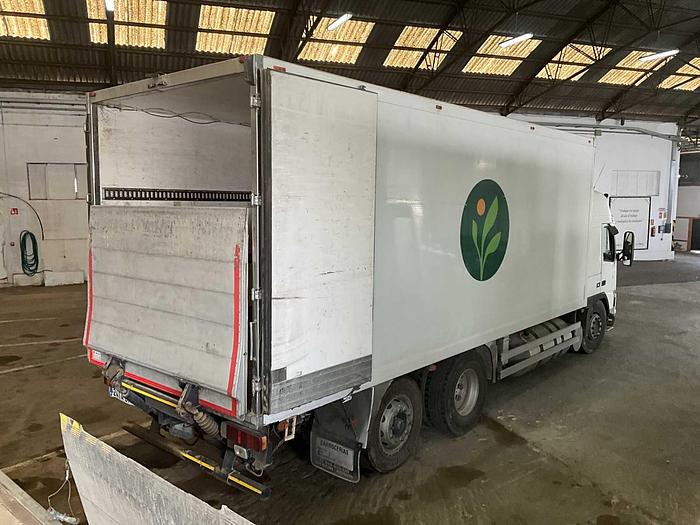 Used 2018 VOLVO FM12 62 DT-AG refrigerator truck for sale