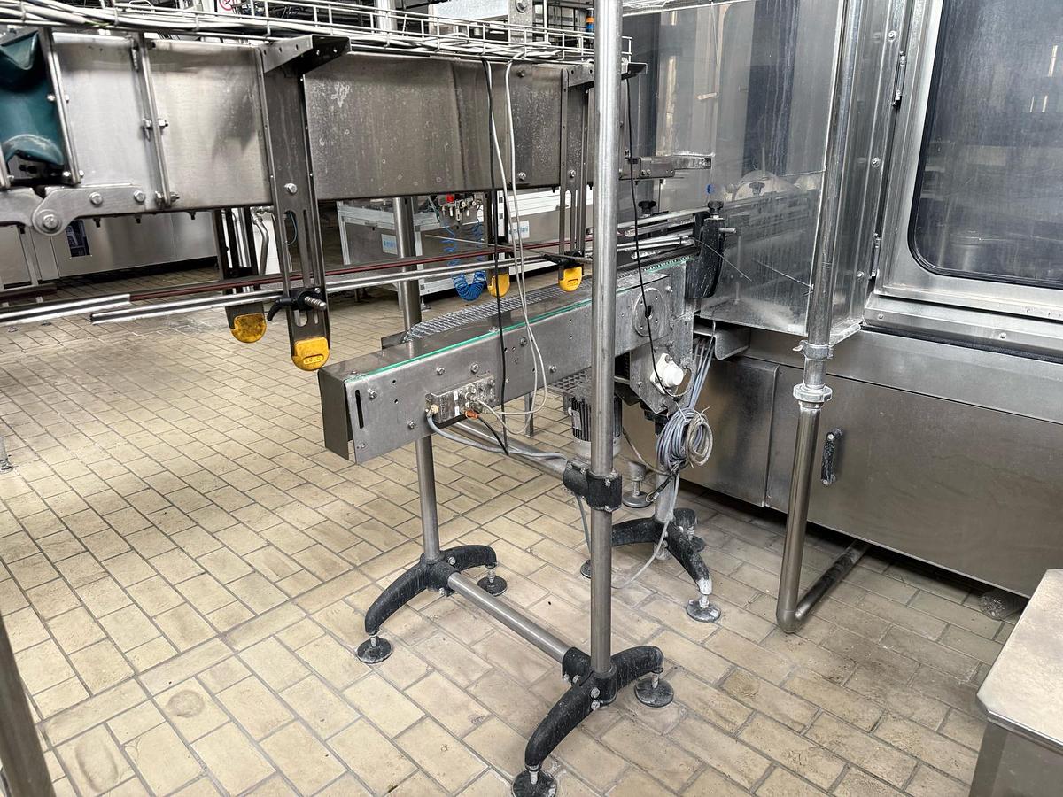 Used 2010 ACMA WMM30/10-120 filling machine 