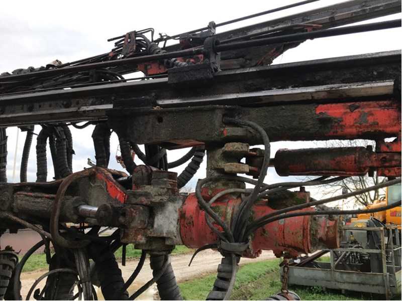 Used 2010 SANDVIK DT1130-SC tunnel jumbo drill rig