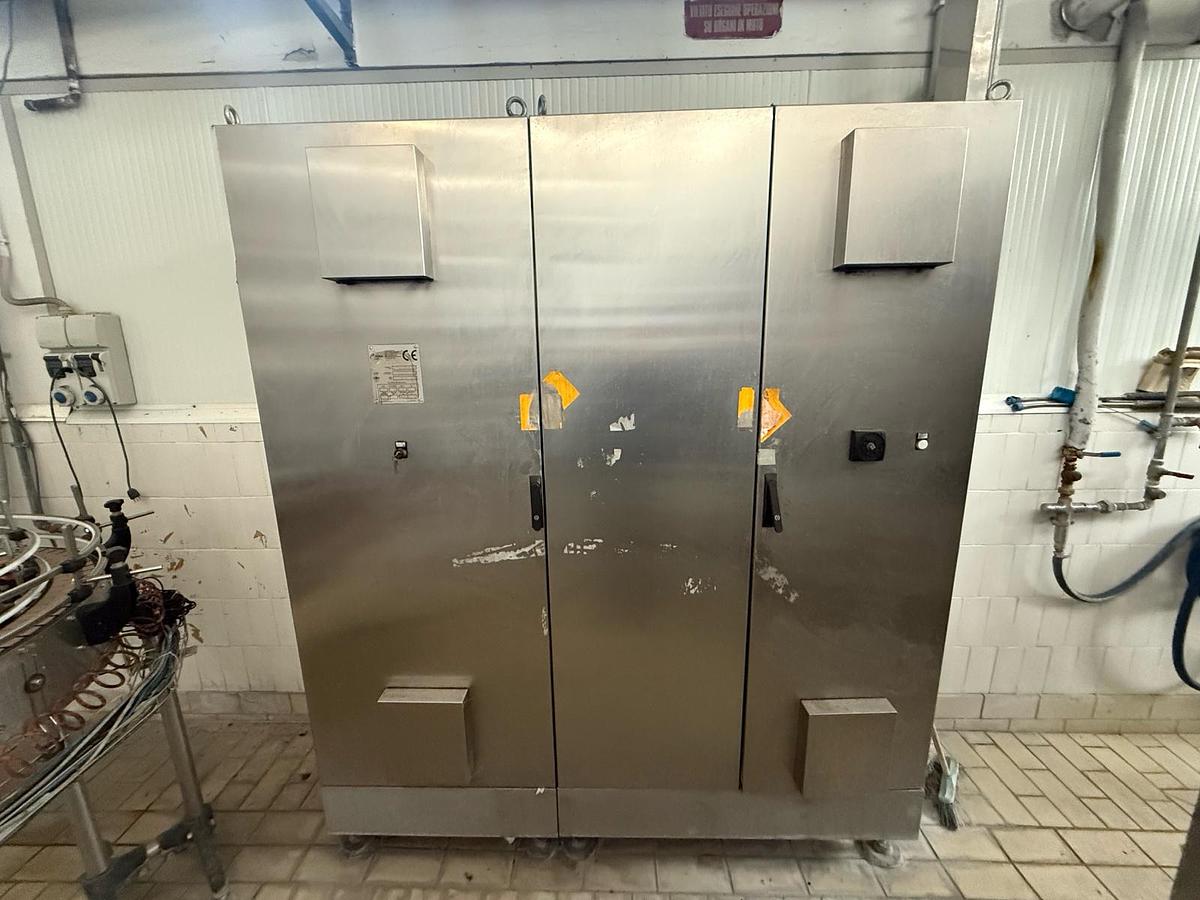 Used 2010 ACMA WMM30/10-120 filling machine 