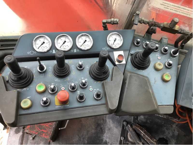 Used 2010 SANDVIK DT1130-SC tunnel jumbo drill rig