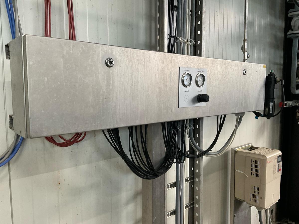 Used 2014 Fong’s ECO-8-D1T single l-shape full stainless steel tubular HT fabric dyeing installation