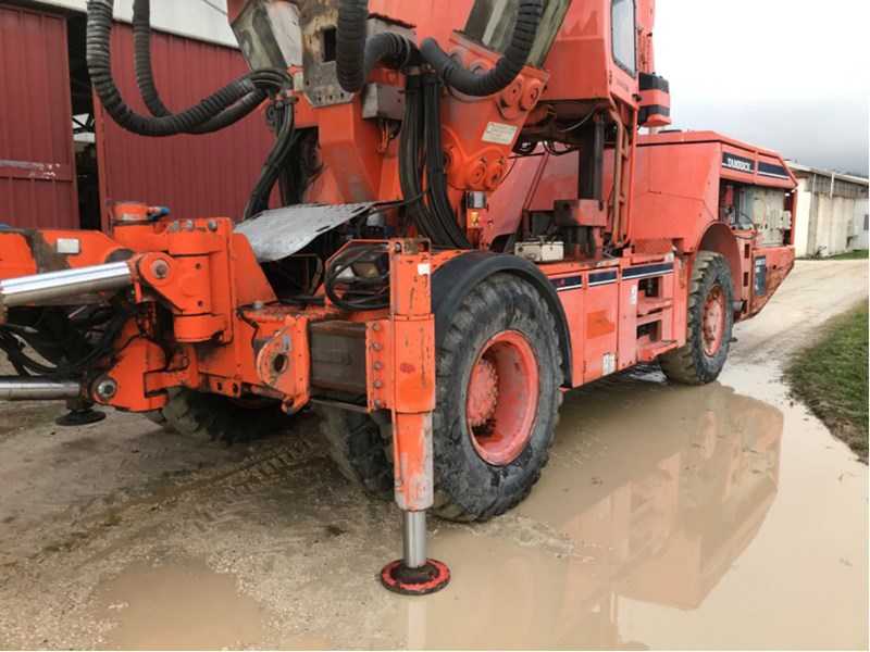 Used 2000 TAMROCK AXERA T12 DATA-3.15 tunnel jumbo drill rig