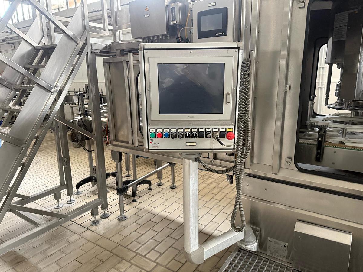 Used 2010 ACMA WMM30/10-120 filling machine 