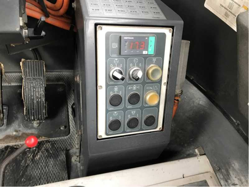 Used 2010 SANDVIK DT1130-SC tunnel jumbo drill rig