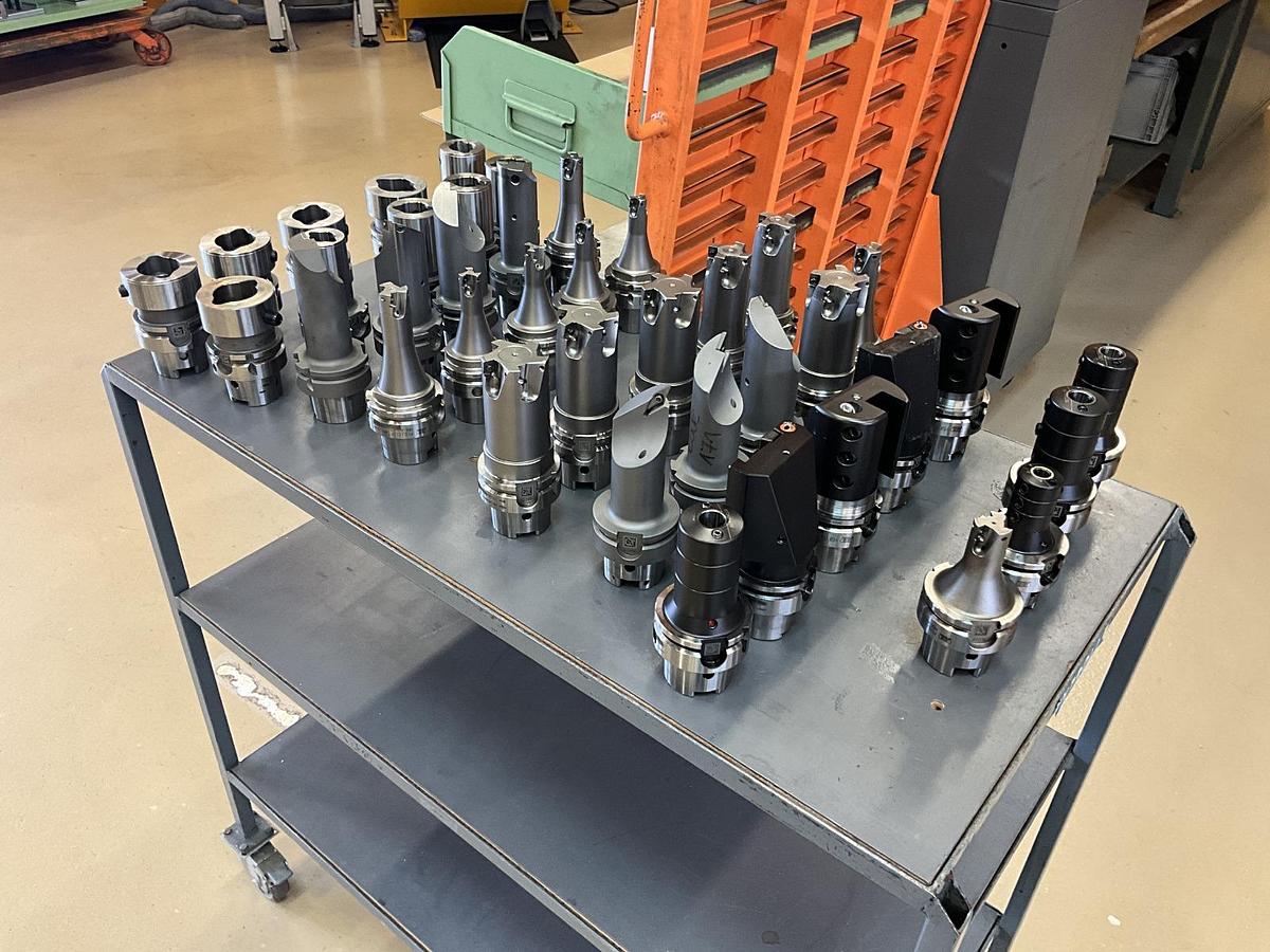 Used Various BIG DAISHOWA Toolholders
