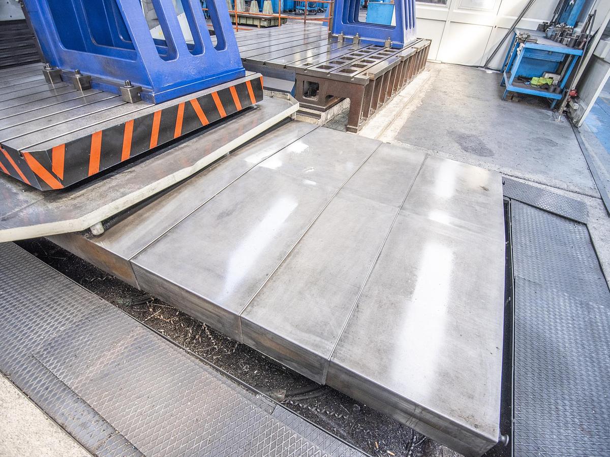 Used 2006 SACHMAN MP212 Horizontal Floor Type Boring Milling Machine