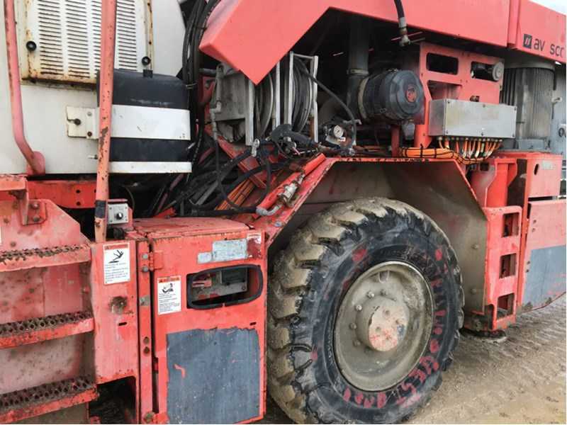 Used 2010 SANDVIK DT1130-SC tunnel jumbo drill rig