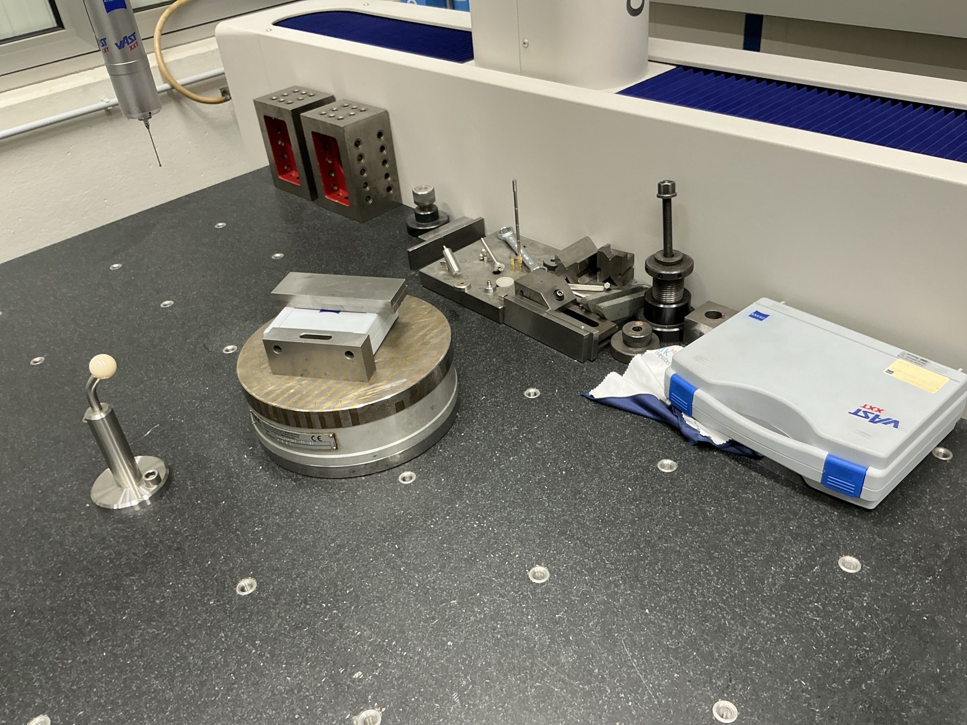Used 2007 Zeiss CONTURA G2 10/12/6 CNC Coordinate Measuring Machine