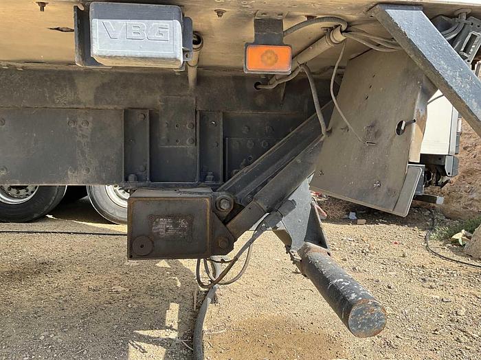 Used 2018 VOLVO FM9 truck for sale