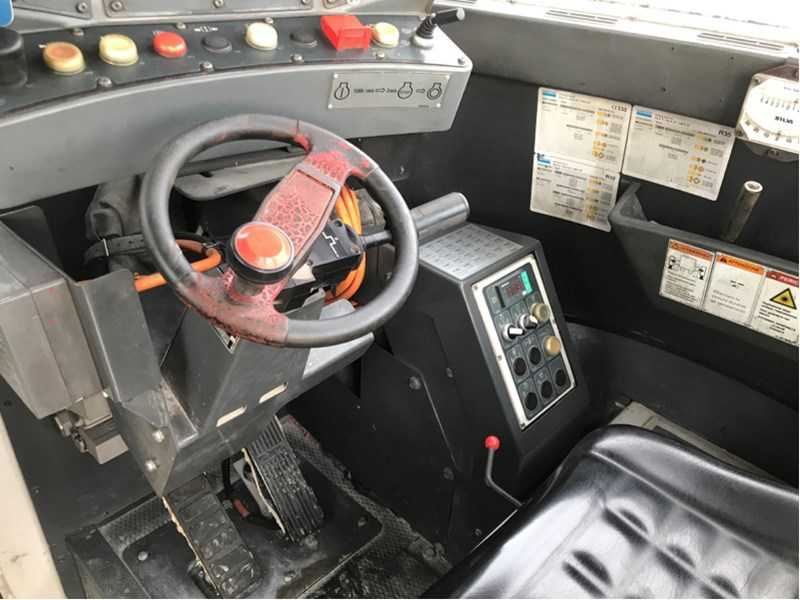 Used 2010 SANDVIK DT1130-SC tunnel jumbo drill rig