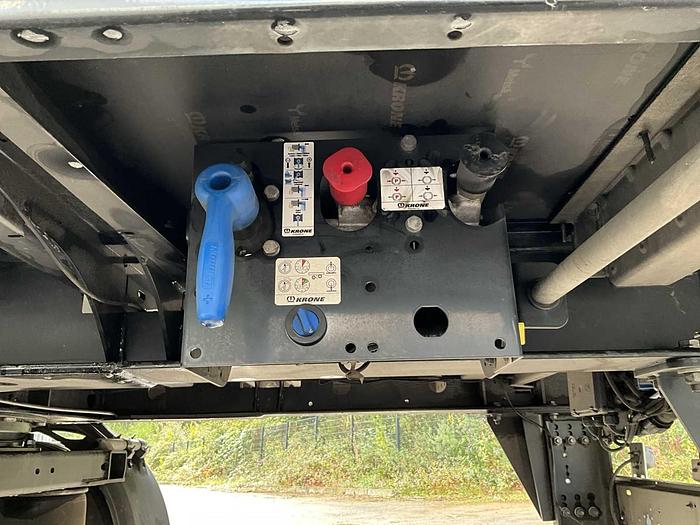 Used 2018 KRONE SD 27 Semi-Trailer
