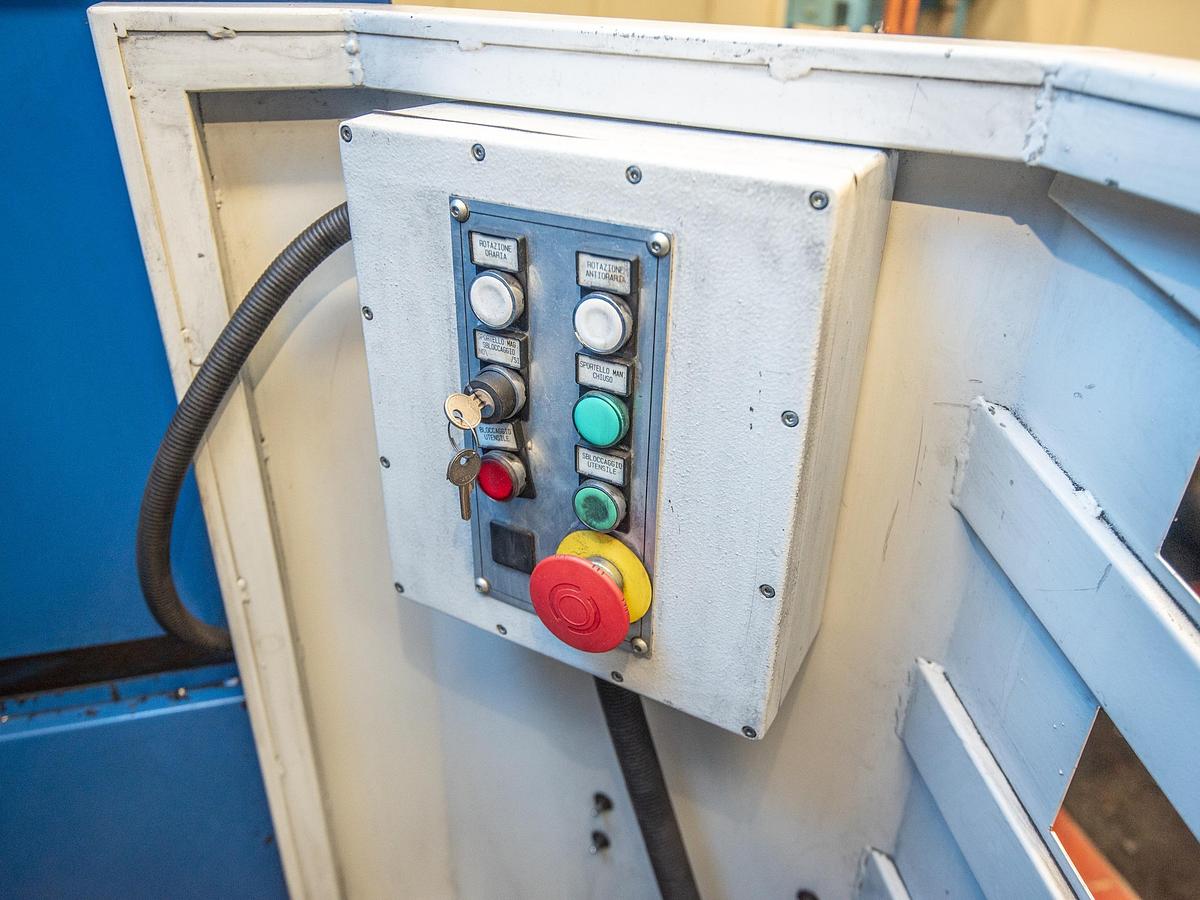 Used 2006 SACHMAN MP212 Horizontal Floor Type Boring Milling Machine