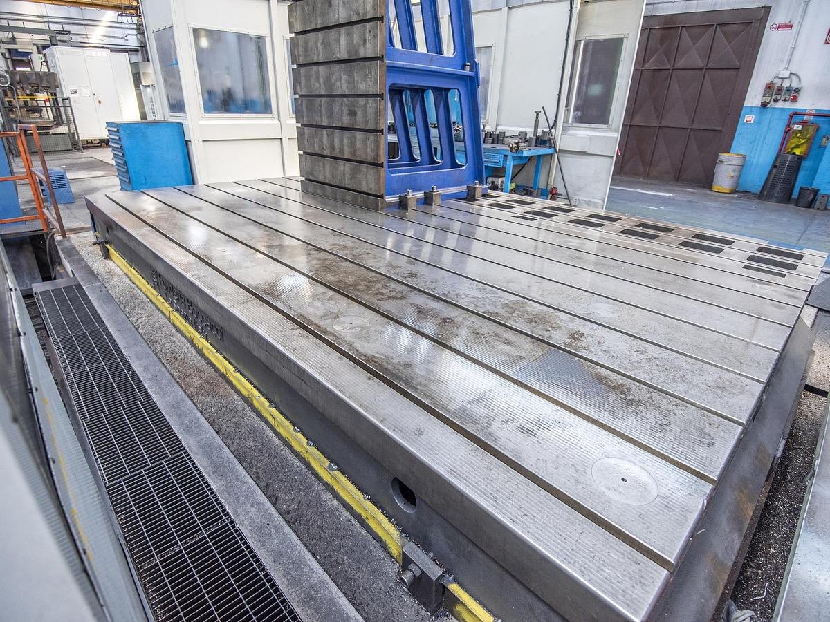 Used 2006 SACHMAN MP212 Horizontal Floor Type Boring Milling Machine