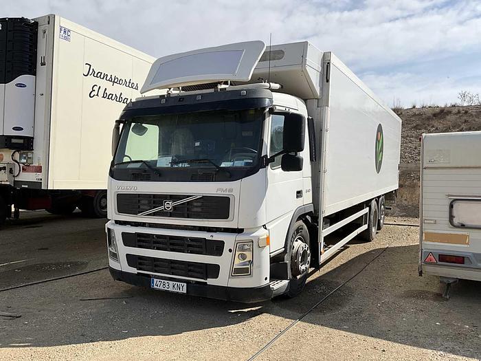 Used 2018 VOLVO FM9 truck for sale