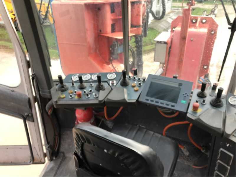 Used 2010 SANDVIK DT1130-SC jumbo drill rig