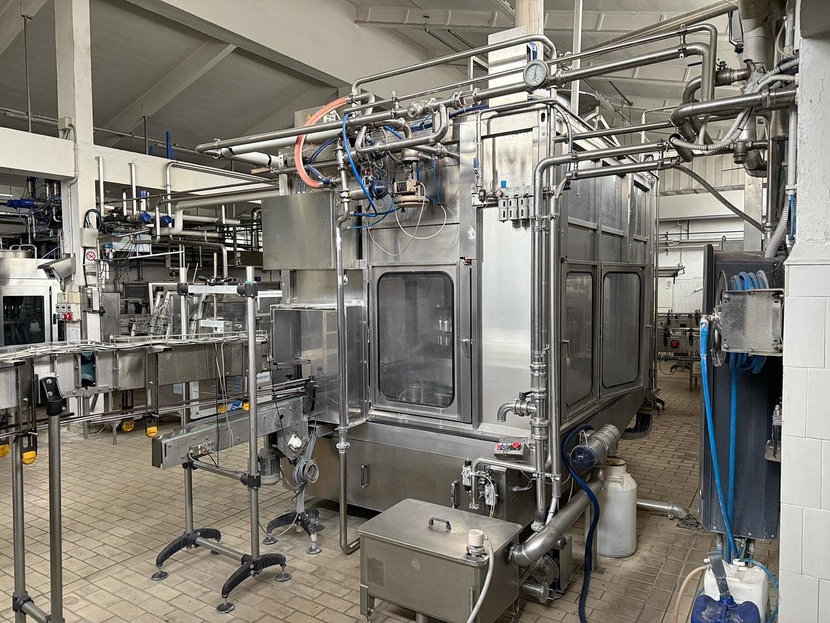 Used 2010 ACMA WMM30/10-120 filling machine 