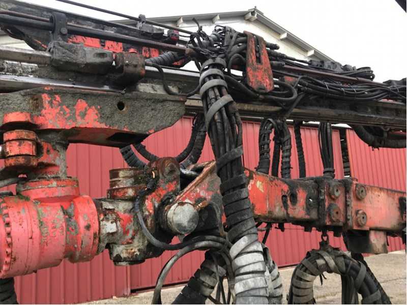 Used 2010 SANDVIK DT1130-SC tunnel jumbo drill rig