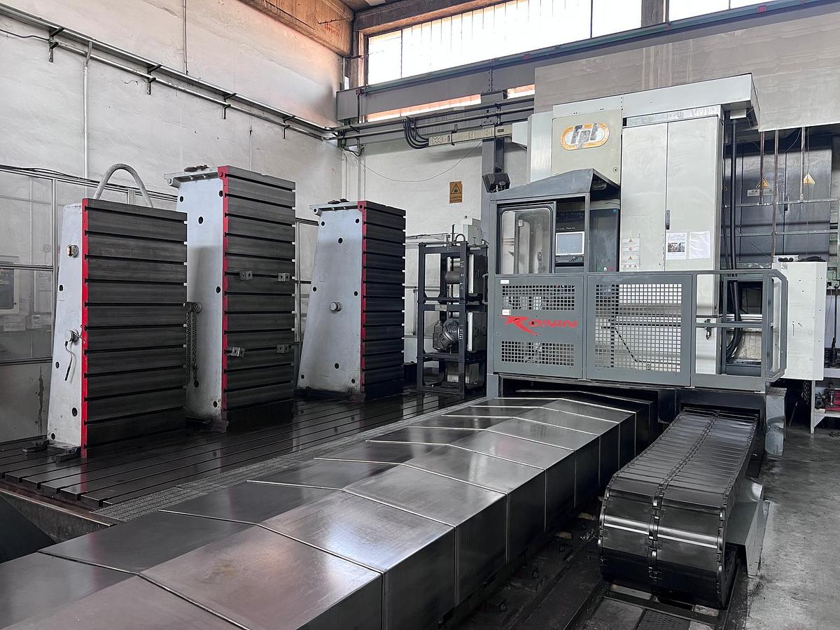 Used FPT RONIN M60 MOVING COLUMN MILLING MACHINE