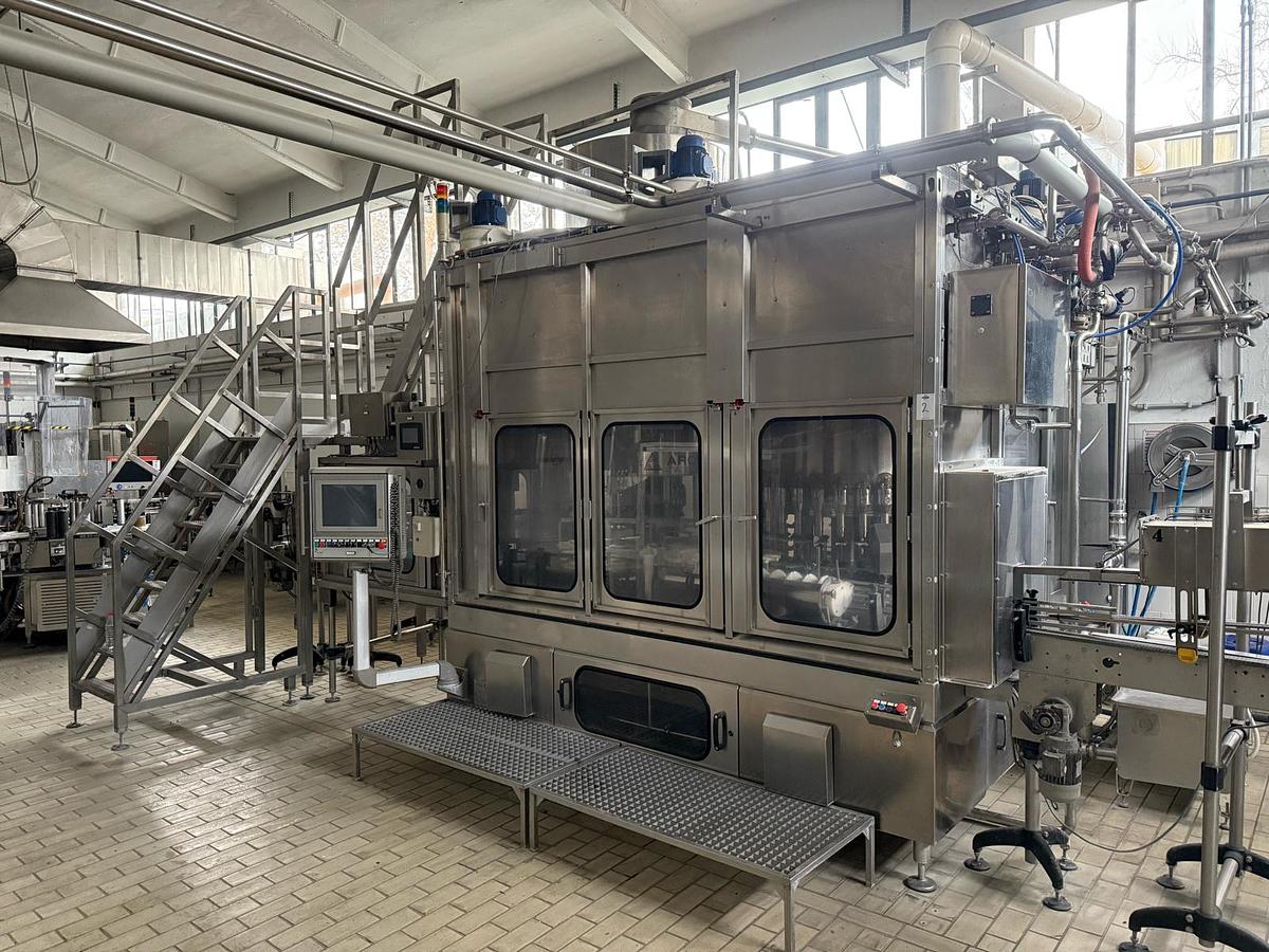 Used 2010 ACMA WMM30/10-120 filling machine 