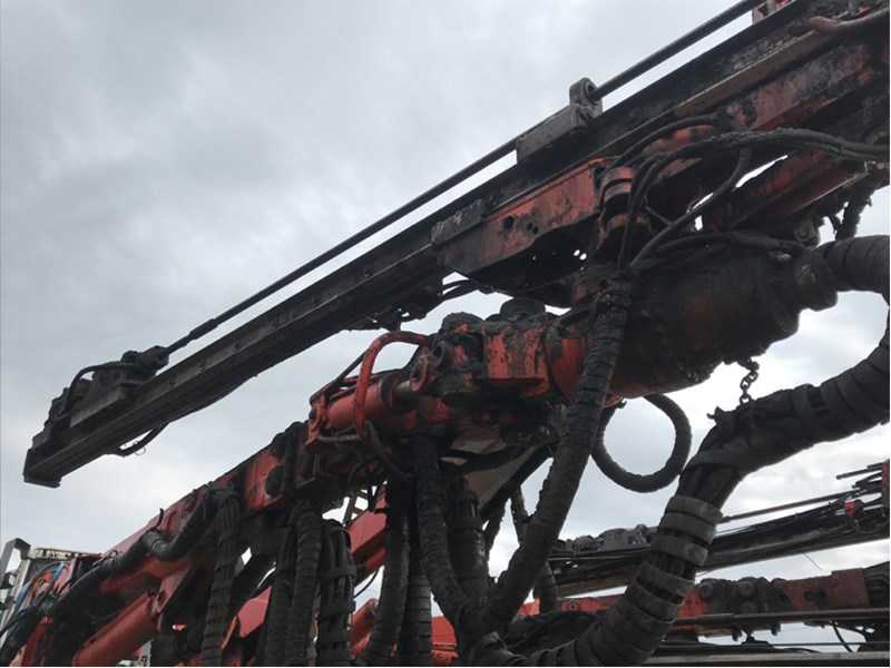 Used 2010 SANDVIK DT1130-SC tunnel jumbo drill rig