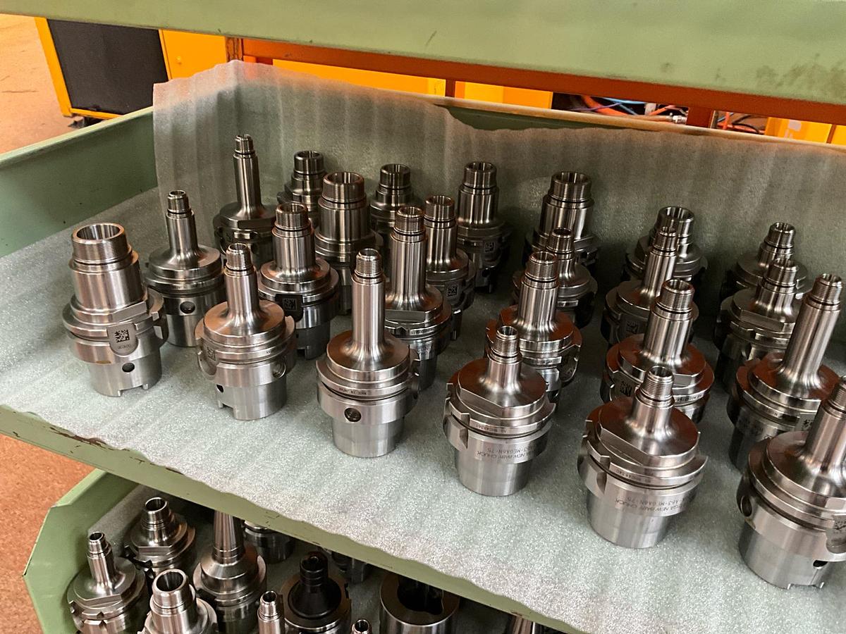 Used Various BIG DAISHOWA Toolholders