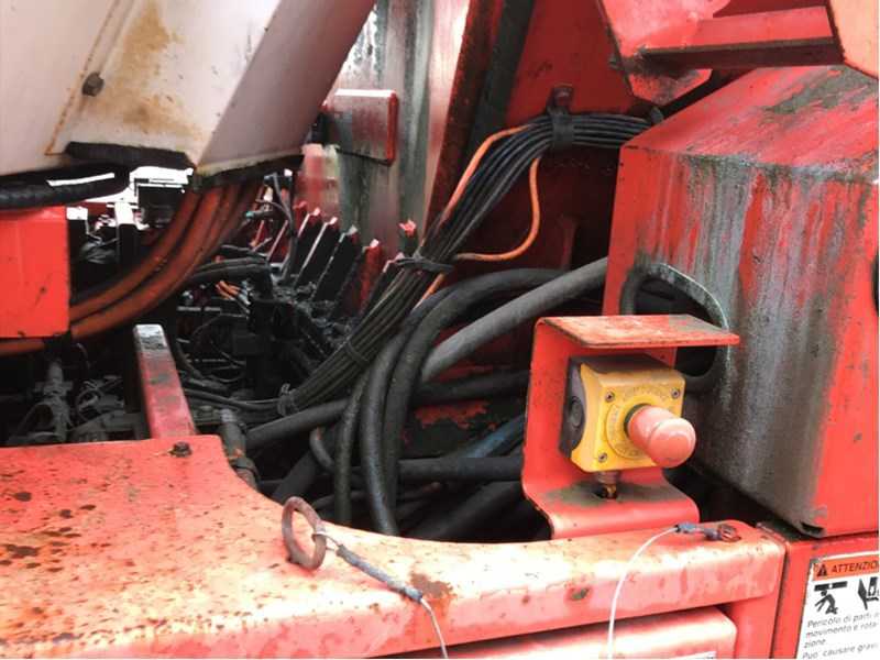 Used 2010 SANDVIK DT1130-SC tunnel jumbo drill rig