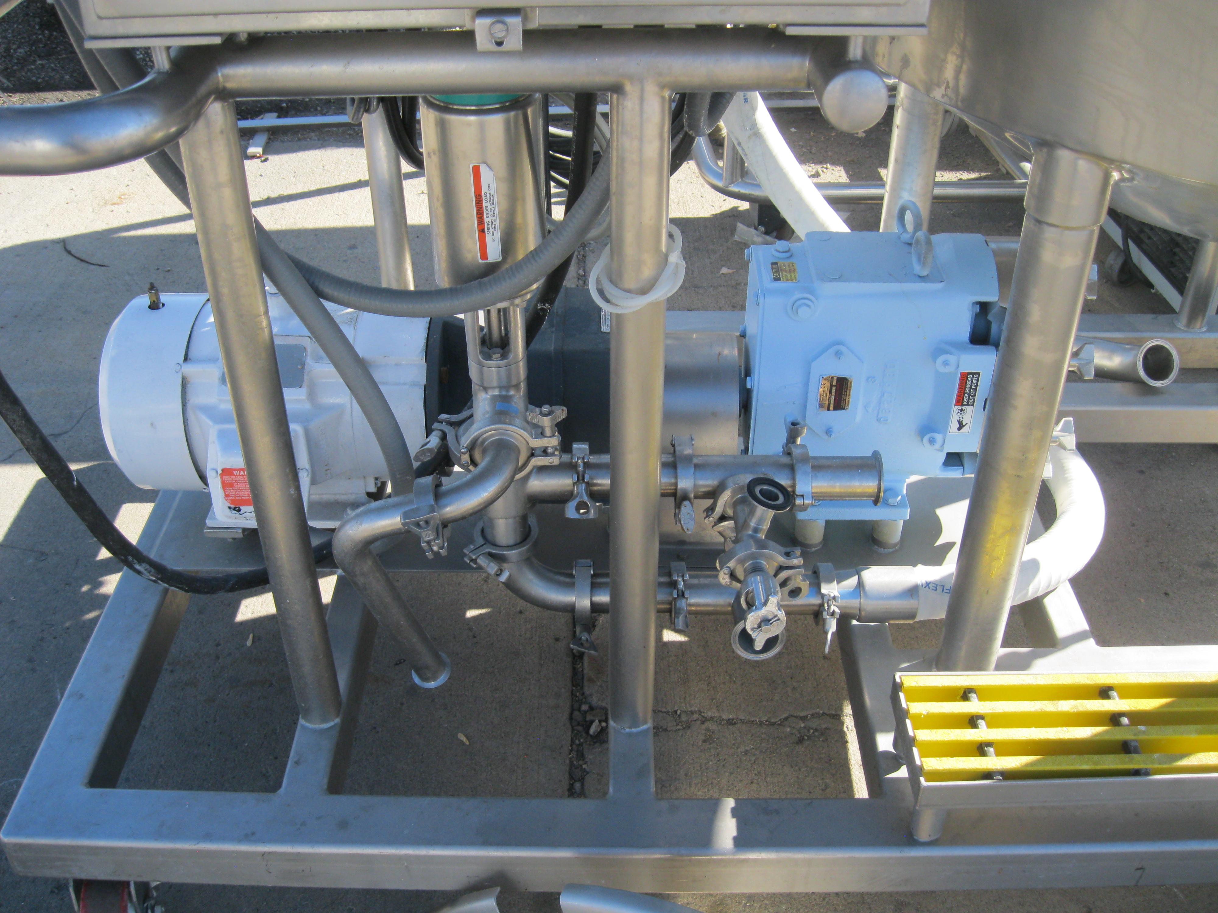 Used 100 GALLON MIXING TANK W/SKID FOR MIXING VISCOUS MATERIAL