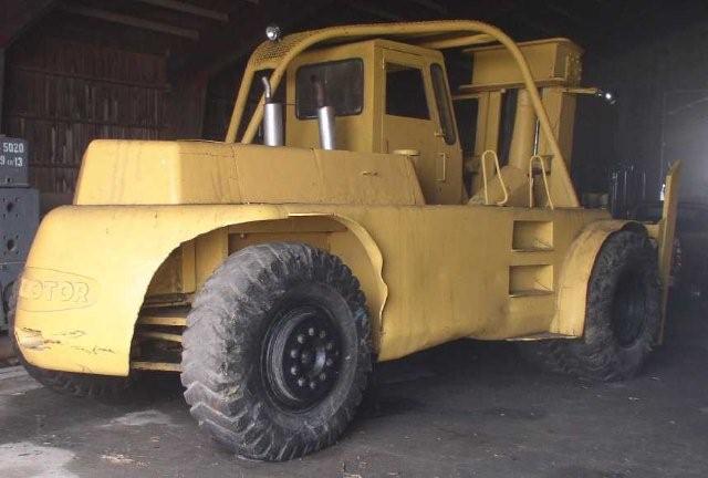 Used 40,000 lb. Caterpillar Model AH40 Forklift; 6' Forks; 10'9" Mast; Fork Adjusters