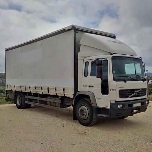 Usado 2001 Volvo  FL 250 19 ton