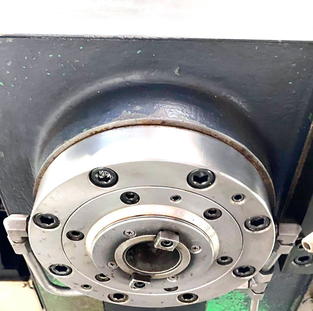 Used Doosan DNM750L - Vertical Machining Centre - 2011