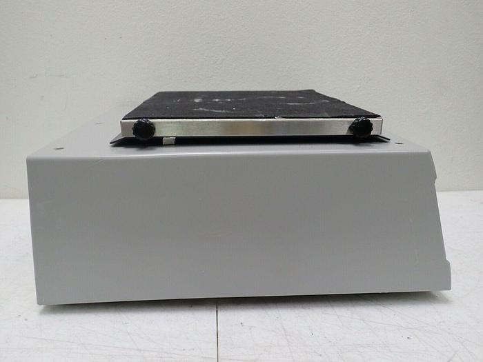 Used New Brunswick Scientific M1350-0000 Excella E2 Platform Shaker