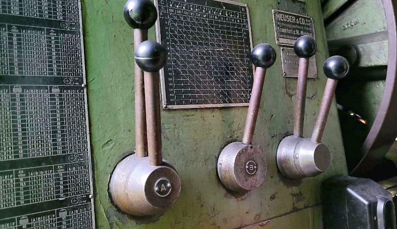 Used Meuser 800 x 1650 between centers - lathe