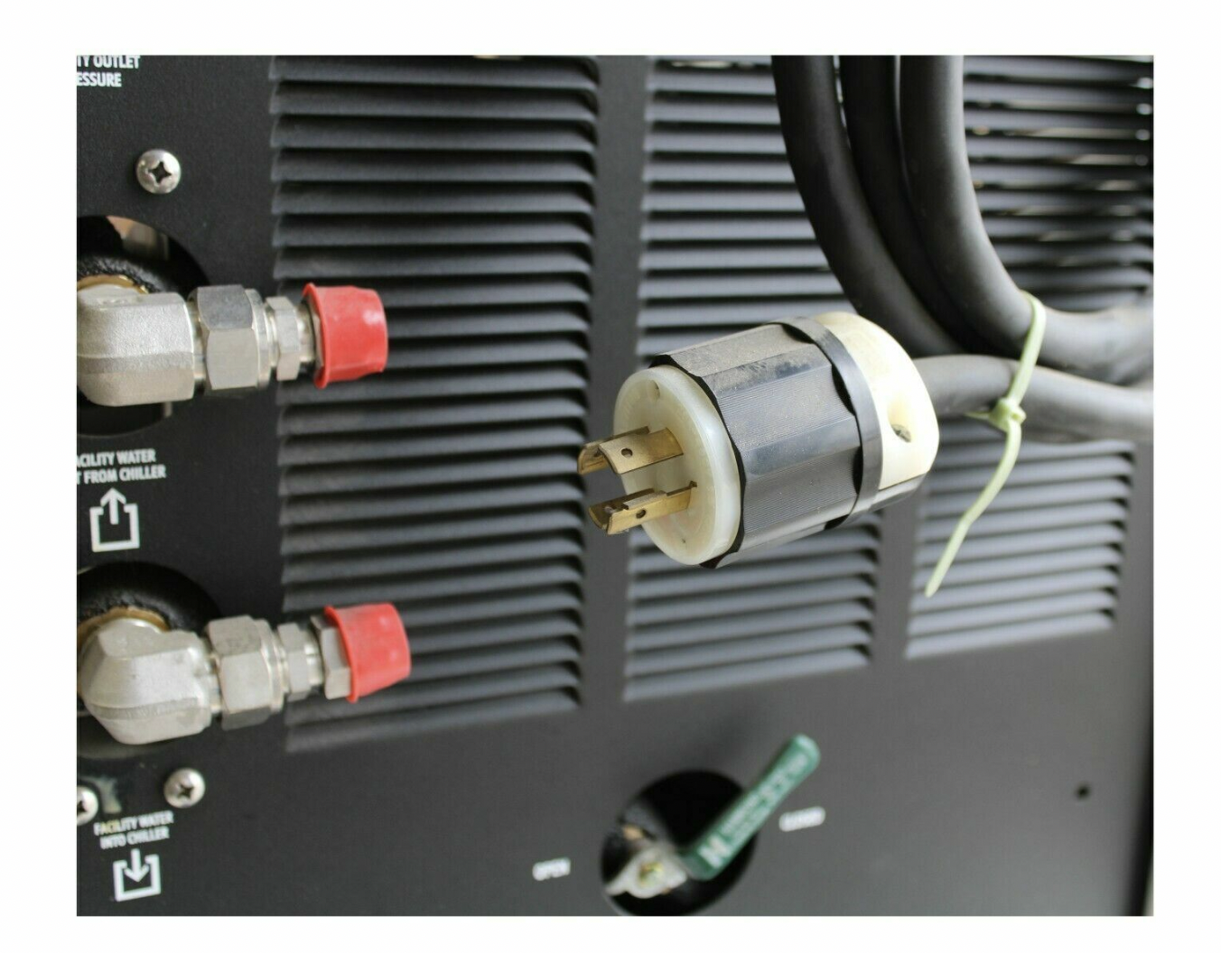 Used Affinity CHILLER PWE-020L-BE38CBD4 SEMITOOL 70900-157 R-407C 15.A 460V 227V 3PH