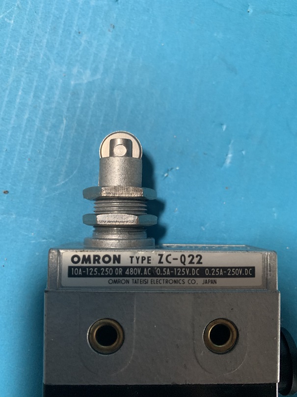 Used Omron Enclosed Limit Switch ZC-Q22
