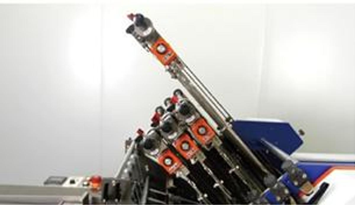 Plegadora JDS480T-10K+4KW: Versatilidad y Potencia en un Solo Equipo 💥